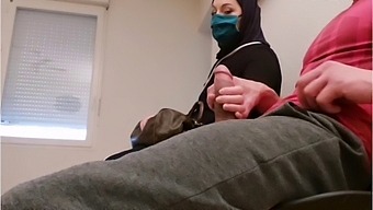 Amateur Muslim Woman Seduced By Voyeuristic Doctor In Public