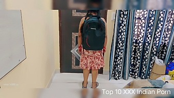 印度夫妇进行明确的印地语对话,进行露骨的性行为
