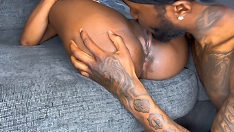 Licking Pussy And Ass Of Ebony Babe In Amateur Video